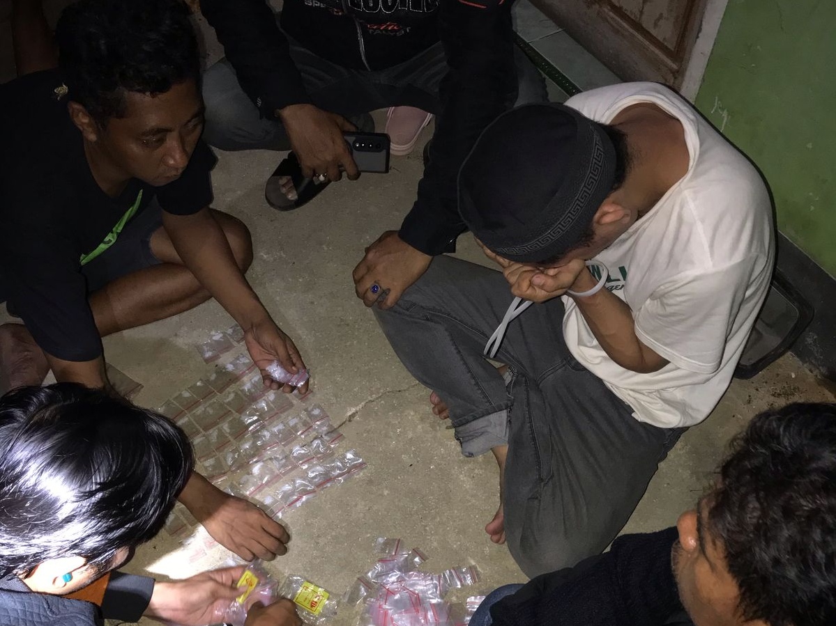 Aksinya Kerap Terekam CCTV, Pengedar Narkoba di Kendari Diringkus Polisi