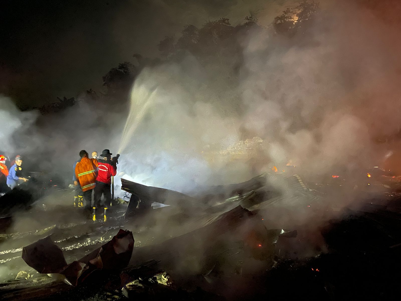 Puluhan Rumah di TPA Puuwatu Kendari Ludes Terbakar