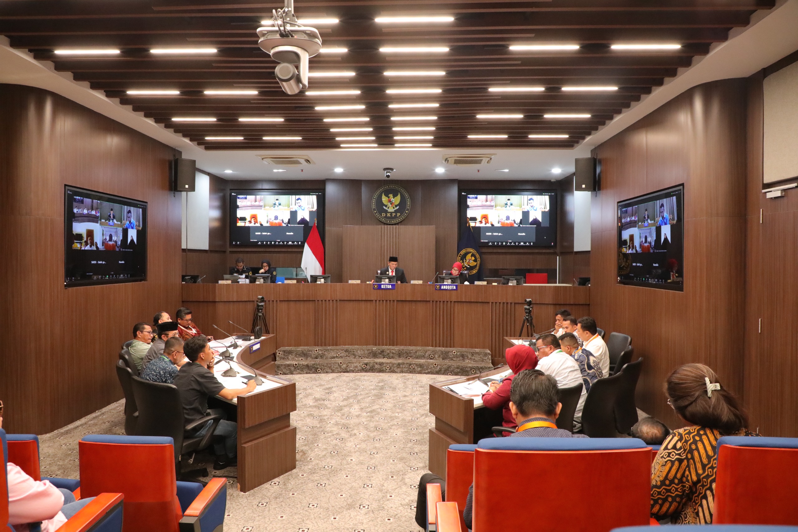 Sengketa Pilkada 2024 di Buton Tengah: DKPP RI Periksa  12 Penyelenggara