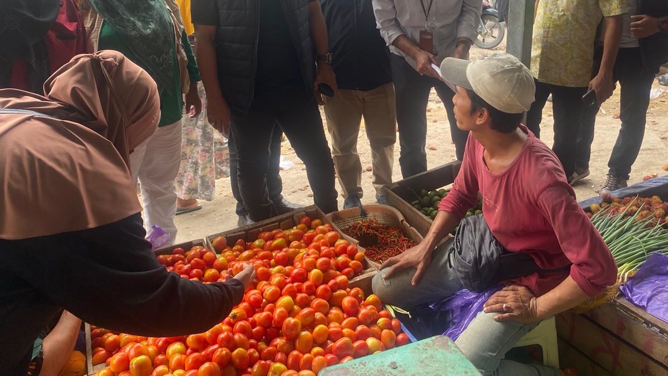 Harga Pangan di Pasar Mandonga Kendari Terpantau Stabil, Cabai Rp43 Ribu per Kg